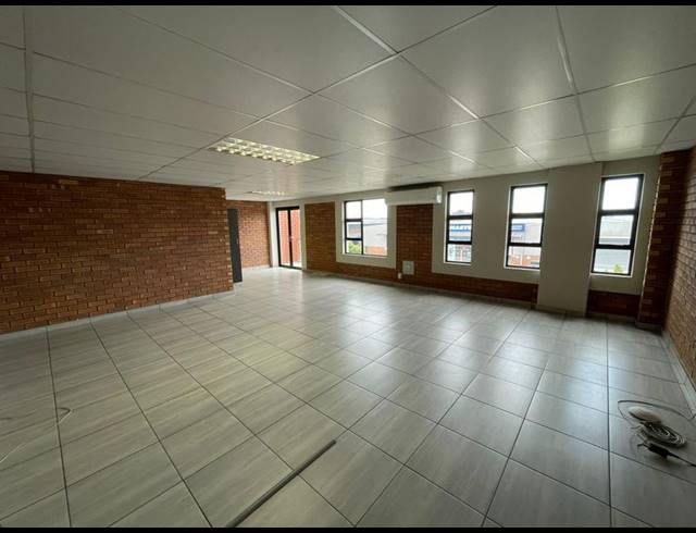 INDUSTRIAL PROPERTY TO RENT IN HENNOPSPARK